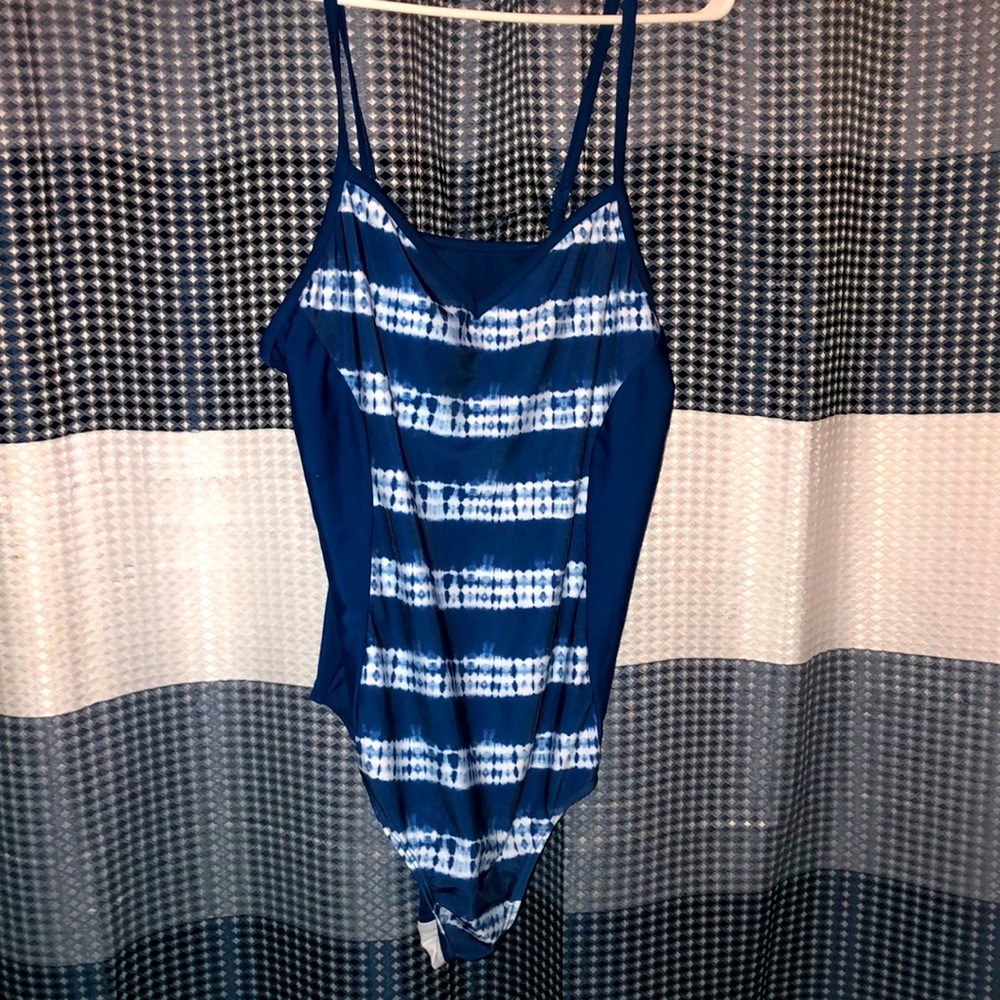 Tie dyed style swimsuit never worn. 2x